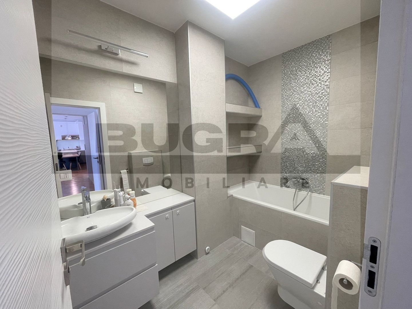Apartament de 3 camere, modern, 80mp, parcare, zona Centrala - Poză 12