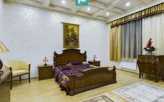 Vilă luxoasă cu o casă de oaspeți în Serbia - Poză 11