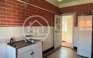 Apartament cu 3 camere de vanzare zona Muzeul Tarii Crisurilor Oradea - Poză 1
