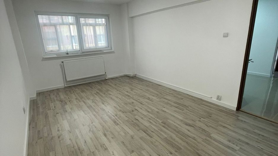 Apartament cu 2 camere de vanzare in Alba Iulia - Poză 1