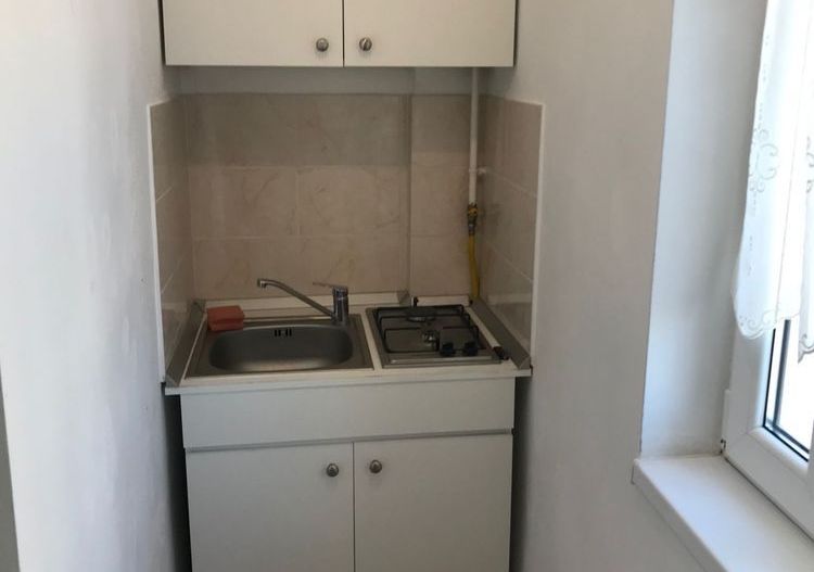 BRASADAS vinde garsoniera la etajul 4/4 in zona Careiului. - Poză 4