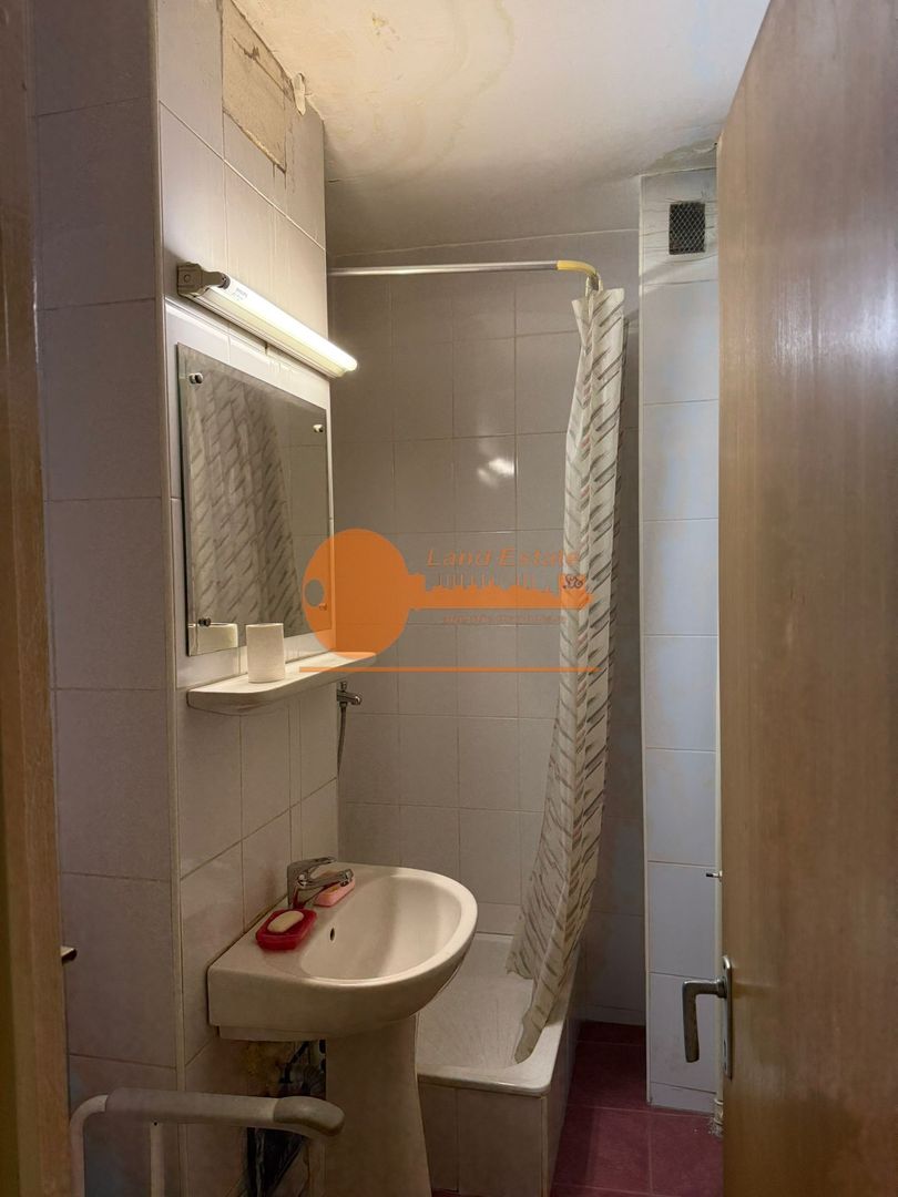 Apartament 4 camere decomandat – Rahova, Șos. Sălaj – Etaj 1 / 4 - Poză 3