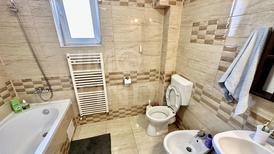 Vanzare 2 camere, in vila, etaj 1, decomandat, 63 mp utili, parcare - Poză 6