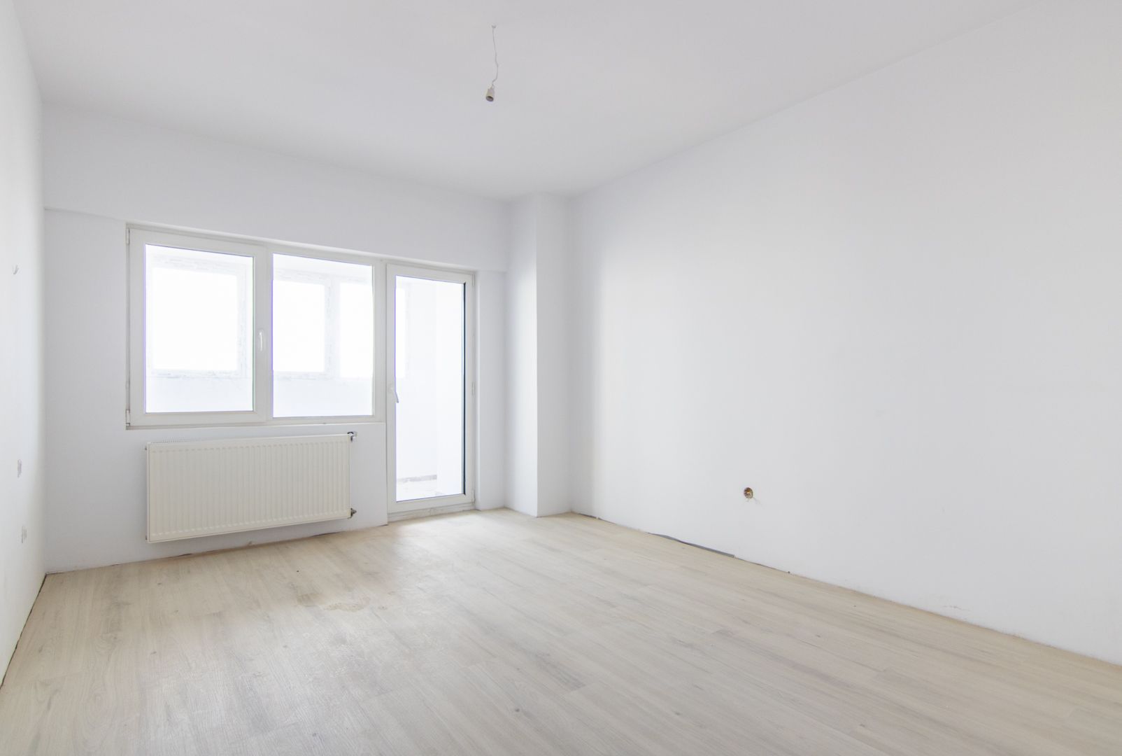 Apartament 3 camere, 112m, finisat complet, gata de mutare, parcare+boxa - Poză 3