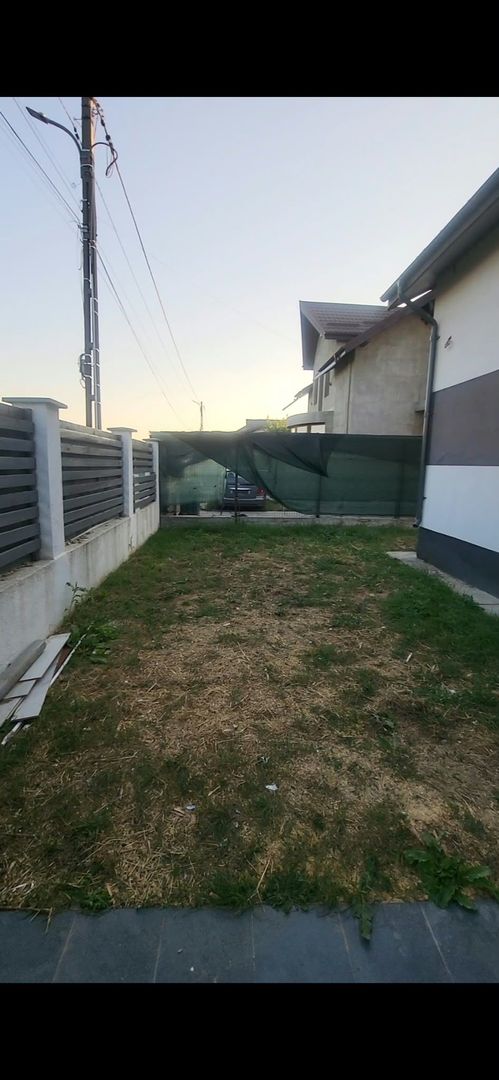 Casa Mogosoaia, constructie noua, 3 bai, zona in dezvoltare, vecini civilizati - Poză 2