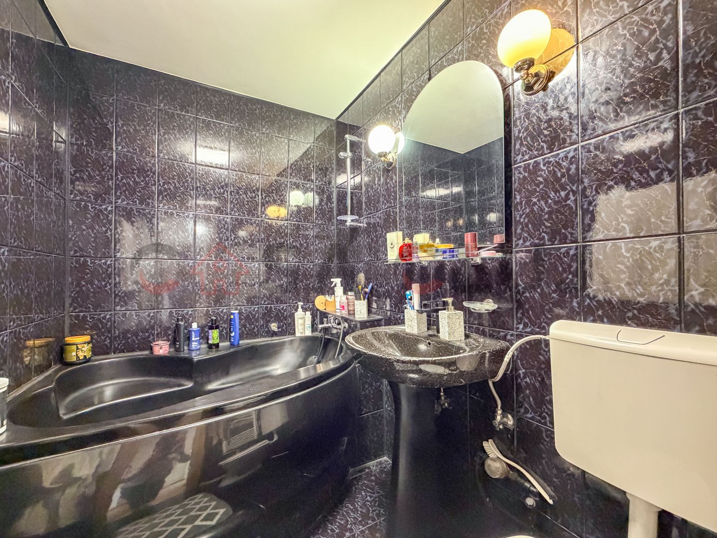 4 camere zona semicentrala, etaj intermediar, 100 mp utili! - Poză 9