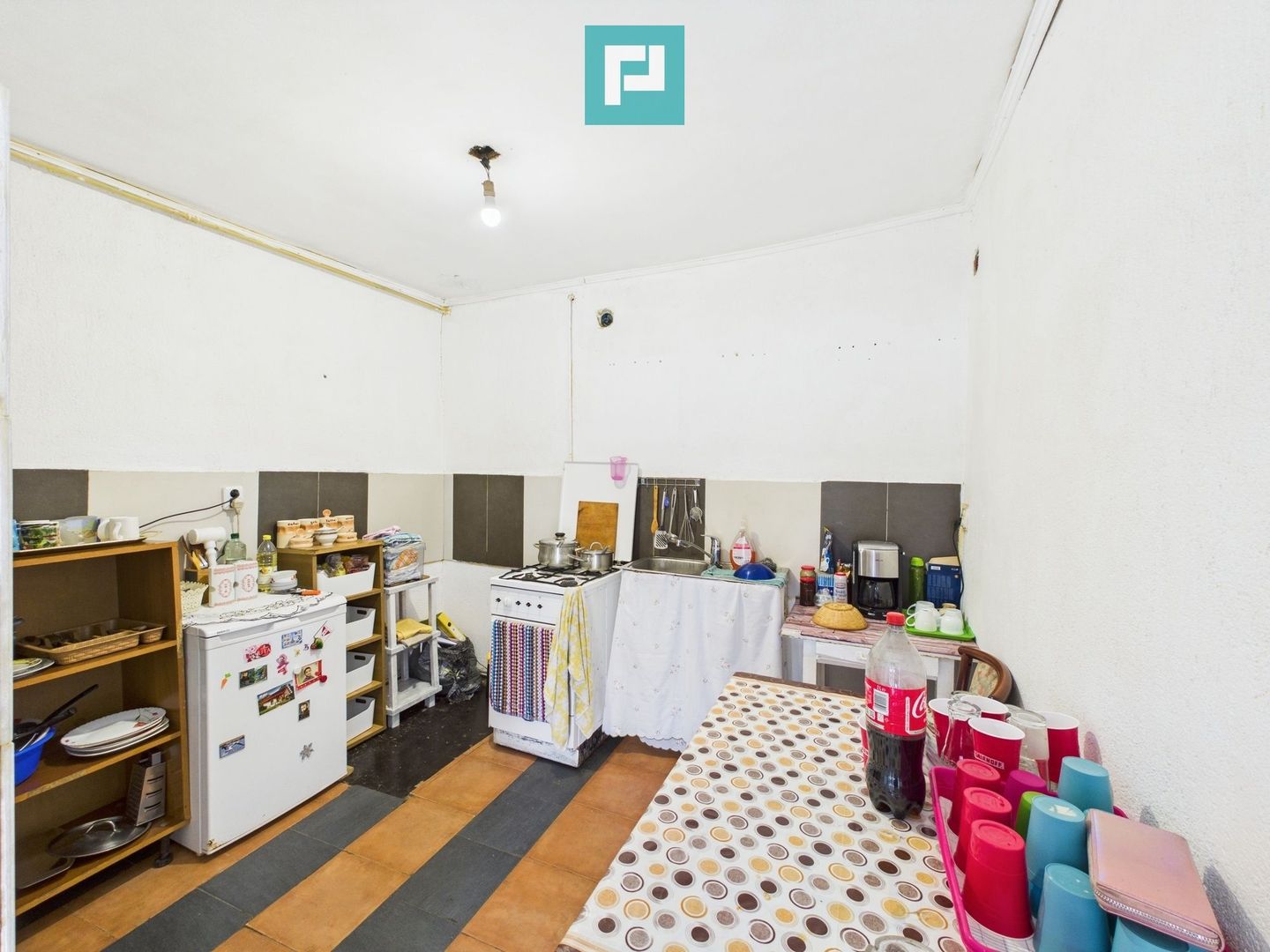 Casă cu 7 camere, teren generos in  Vladimirescu - Poză 4