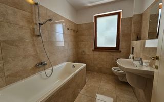 Apartament 3 camere I 2 bai I Garaj I Calea Dumbravi - Poză 12