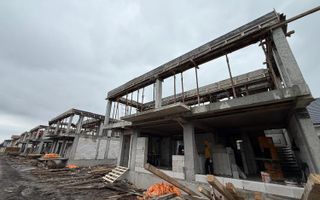 Valu lui Traian (COD 07) Casă P+1 cu teren de 265 mp - Poză 12