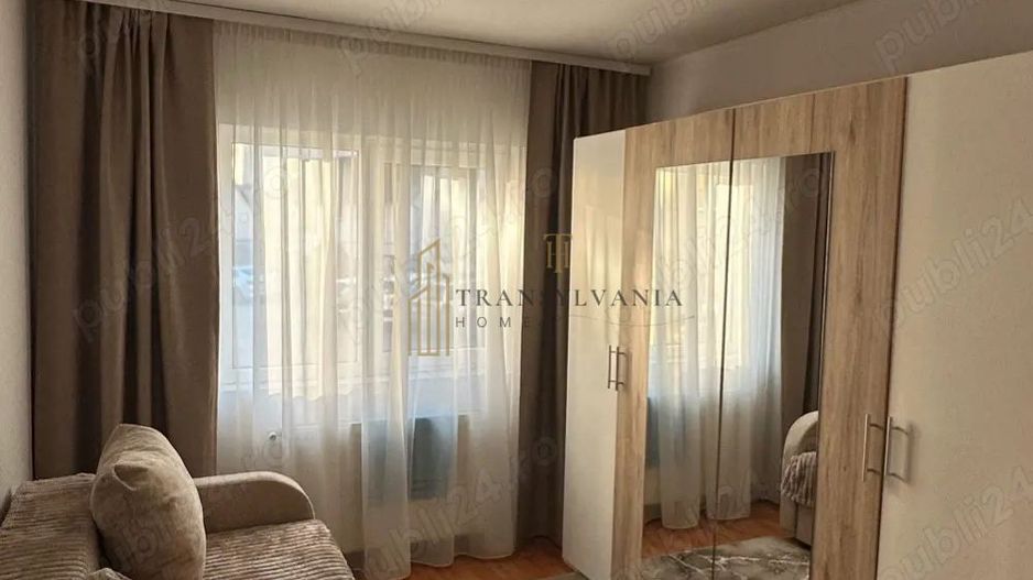 Apartament 3 camere, decomandat - Poză 3