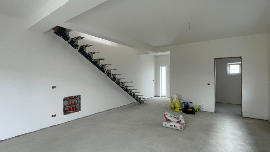 Duplex 3 dormitoare - toate utilitatile - Mosnita - Urseni - Poză 2