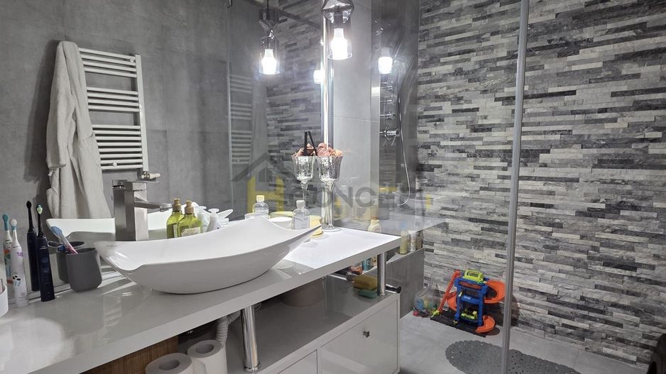 Apartament mobilat 3 camere Premium Parcare Luica Giurgiului - Poză 8