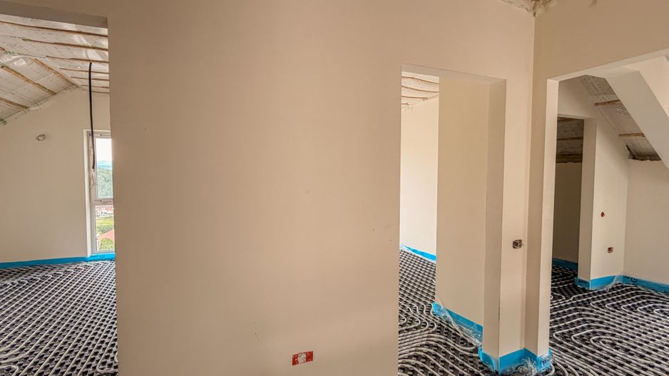 Case Premium de Vânzare – Strada Narciselor, Florești - Poză 10