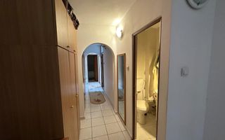 Apartament 3 camere, 63 mp, mobilat si utilat, Nicolina 113.000 € - Poză 4