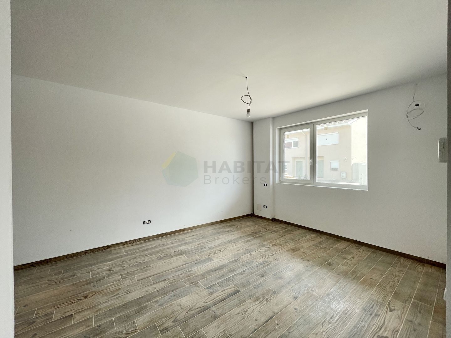 Garsoniera Avangarde Forest Omnix - Poză 14