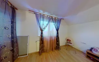 Proprietate pe 2 niveluri, curte individuala si garaj, cartier linistit, Rasnov. - Poză 27