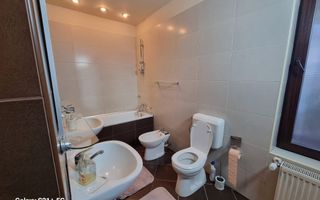 Vilă cu 4 camere de închiriat în zona Braytim cu piscina - Poză 8