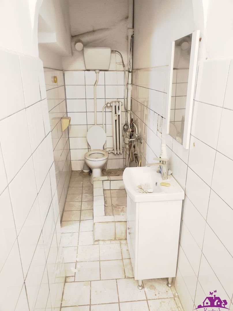 Spatiu birou central - Poză 4