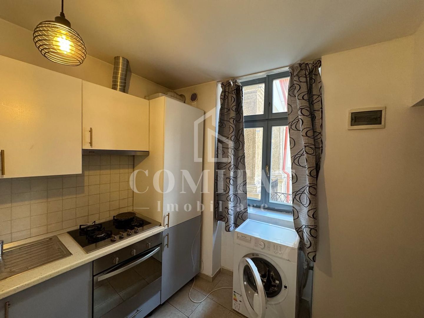 Garsonieră modernă în zonă centrală | Nișă de dormit - Poză 13