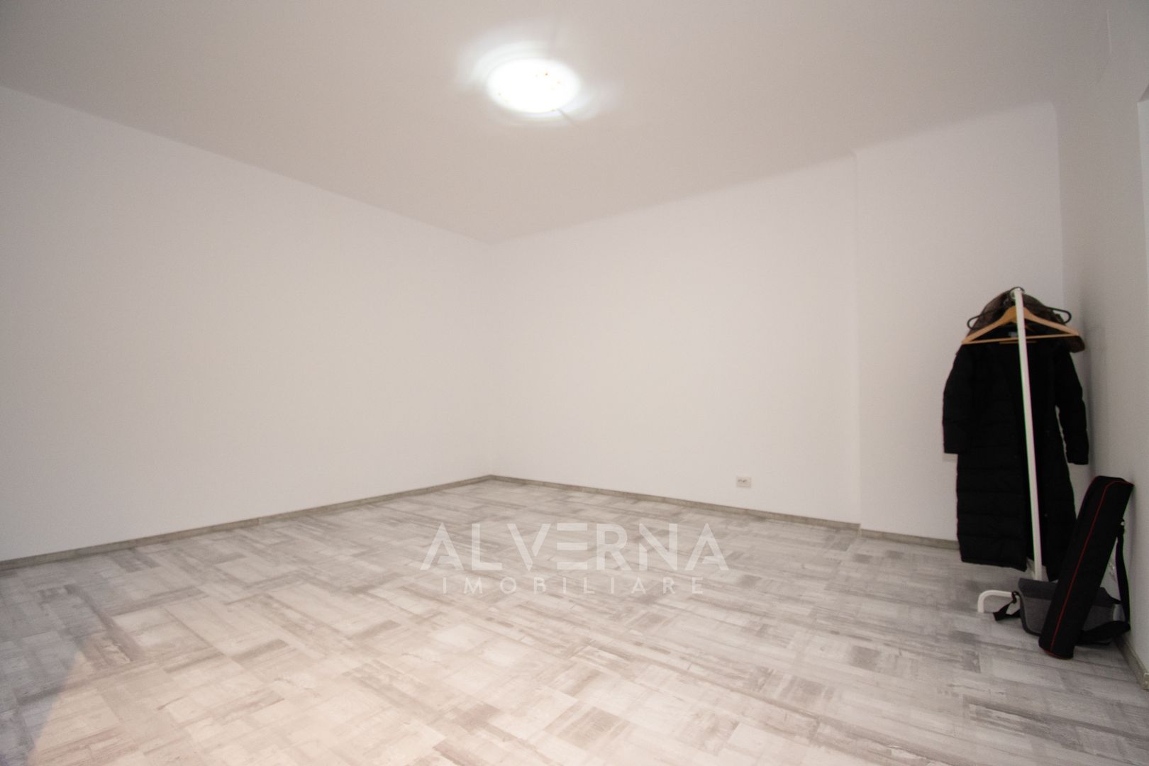 Spatiu birouri / rezidential - 2 camere - 50mp in vila - zona Unirii - Poză 3