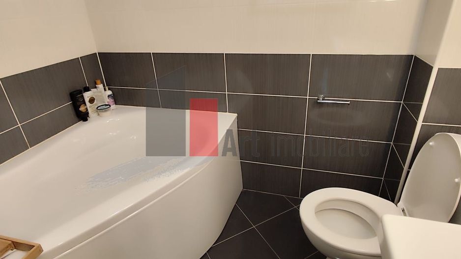 Apartamentul "OSATU" , 1Mai-Domenii, parter cu curte proprie - Poză 15