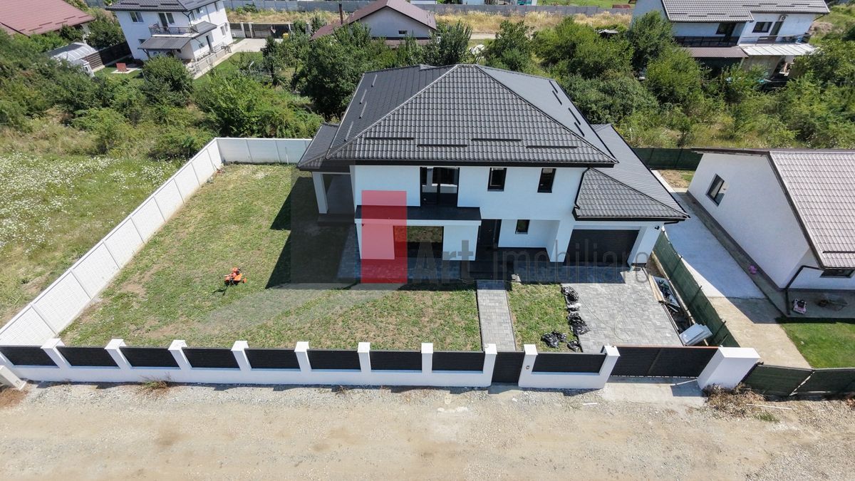 Vanzare vila 4 camere in Domnesti - Poză 1