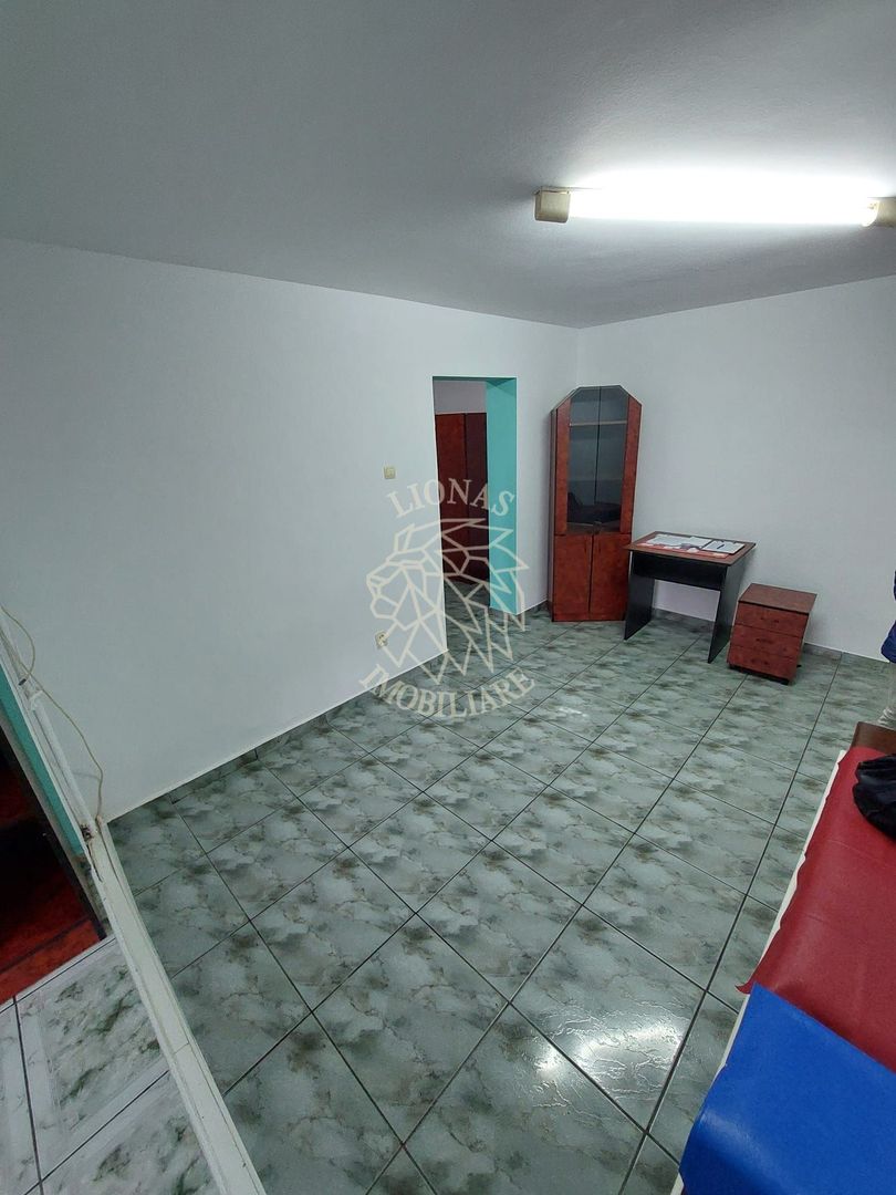 Spatiu comercial 47 mp-vitrina-ideal cabinet-Zona Decebal - Poză 2