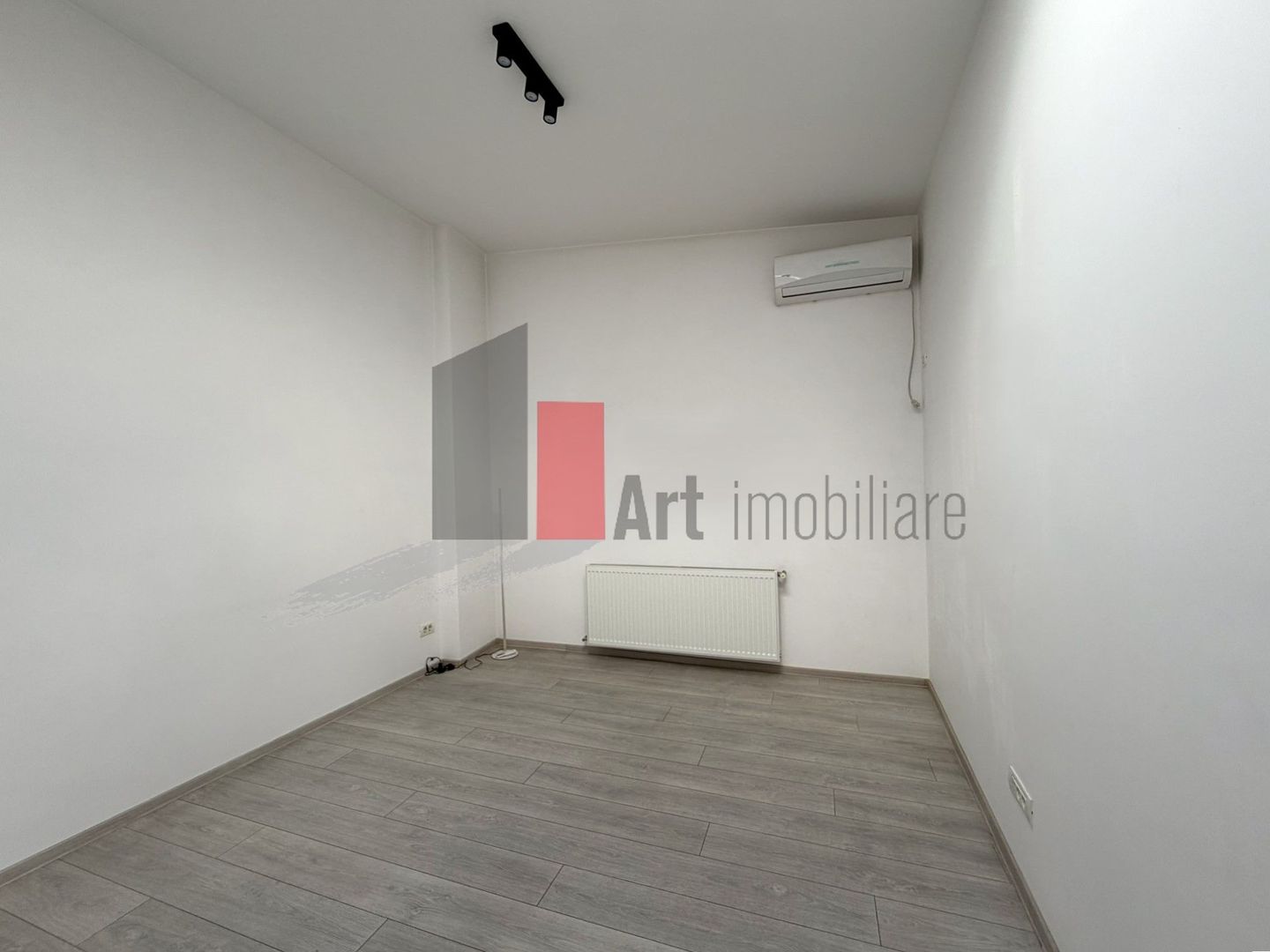 Apartament 3 camere tip Duplex - zona Calea Calarasilor/Popa Nan - Poză 16