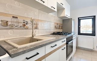 Apartament cu 2 camere mobilat | Etajul 1 | 57 mp utili | in Giroc la asfalt. - Poză 10