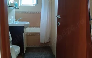 Apartament 3 camere Aradului 2 bai 2 balcoane centrala proprie - Poză 19