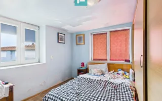 Casă solidă cu 1400 mp teren în Iratoșu - Poză 17