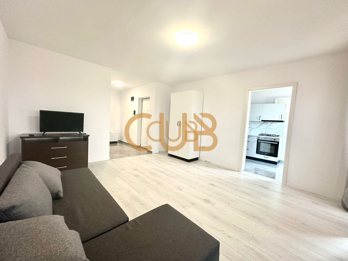 Ap1cam mobilat+utilat | bloc nou,centrala,parcare| Giroc - Hotel IQ - Poză 3