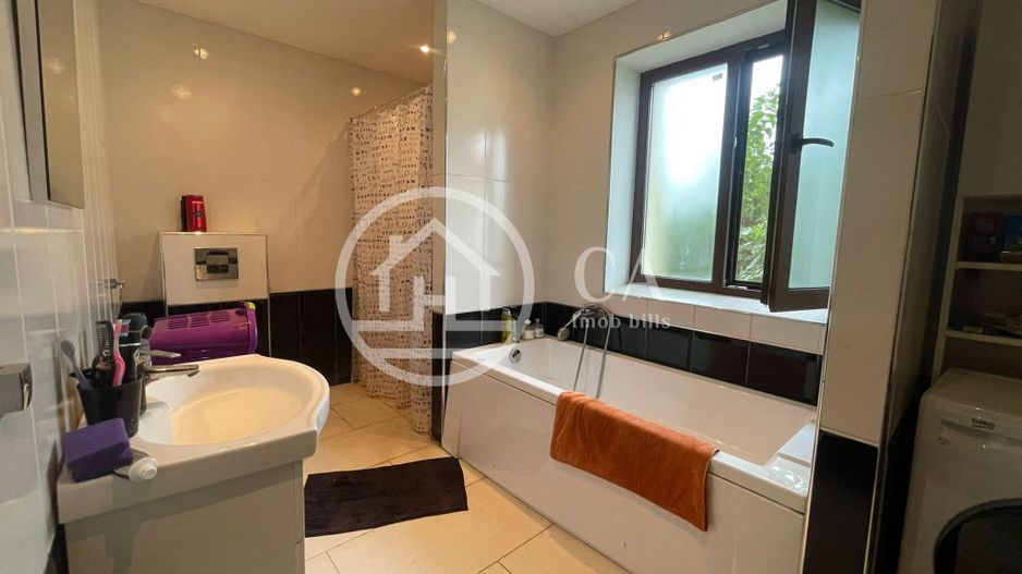 Casa de inchiriat cu 5 camere  in zona Nufaru, Oradea. - Poză 8