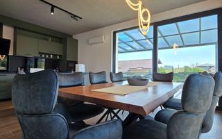 Vilă ultra-premium cu SPA și piscină de vânzare Chinteni Cluj - Poză 8