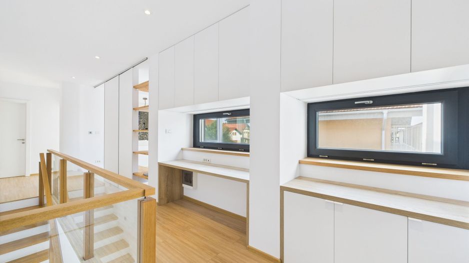 Casă modernă și elegantă, mobilată și utilată - Poză 15