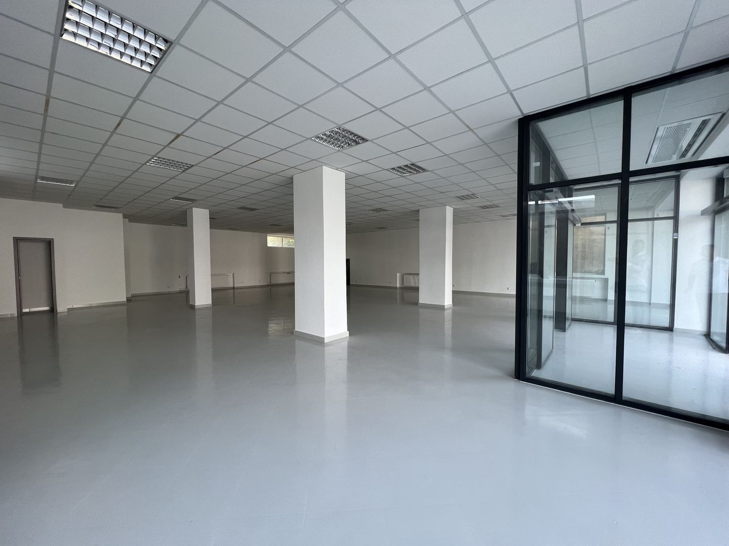 Spatiu comercial mare - Crangasi (aproape de piata, metrou) - Poză 3