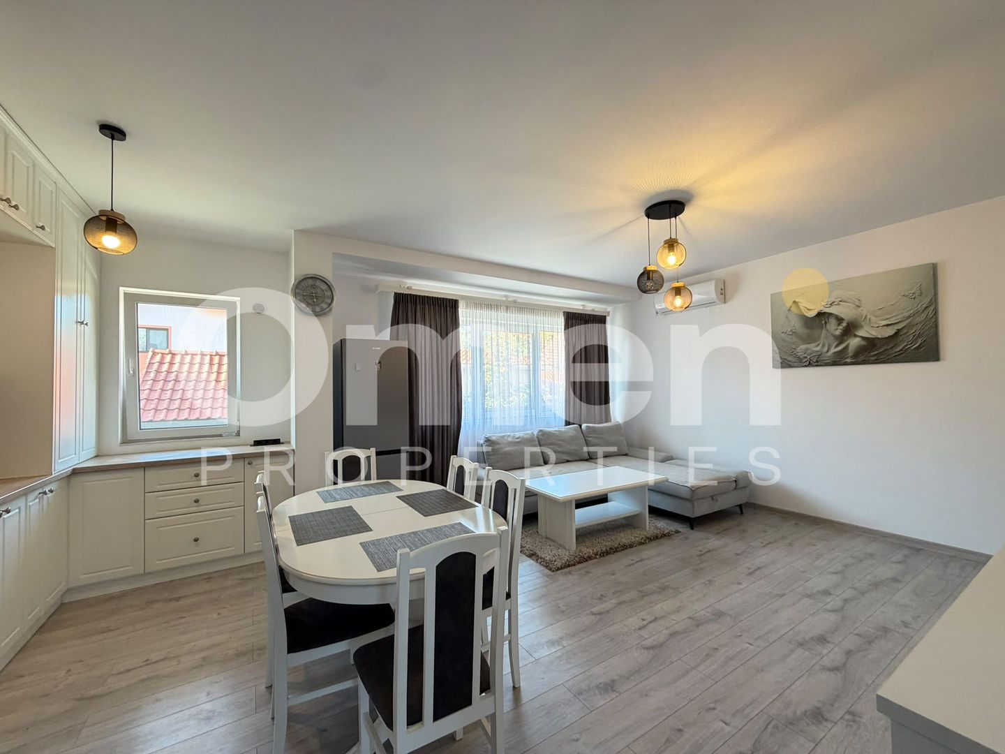 Apartament spatios | parcare | parter inalt | bloc nou | zona centrala - Poză 2