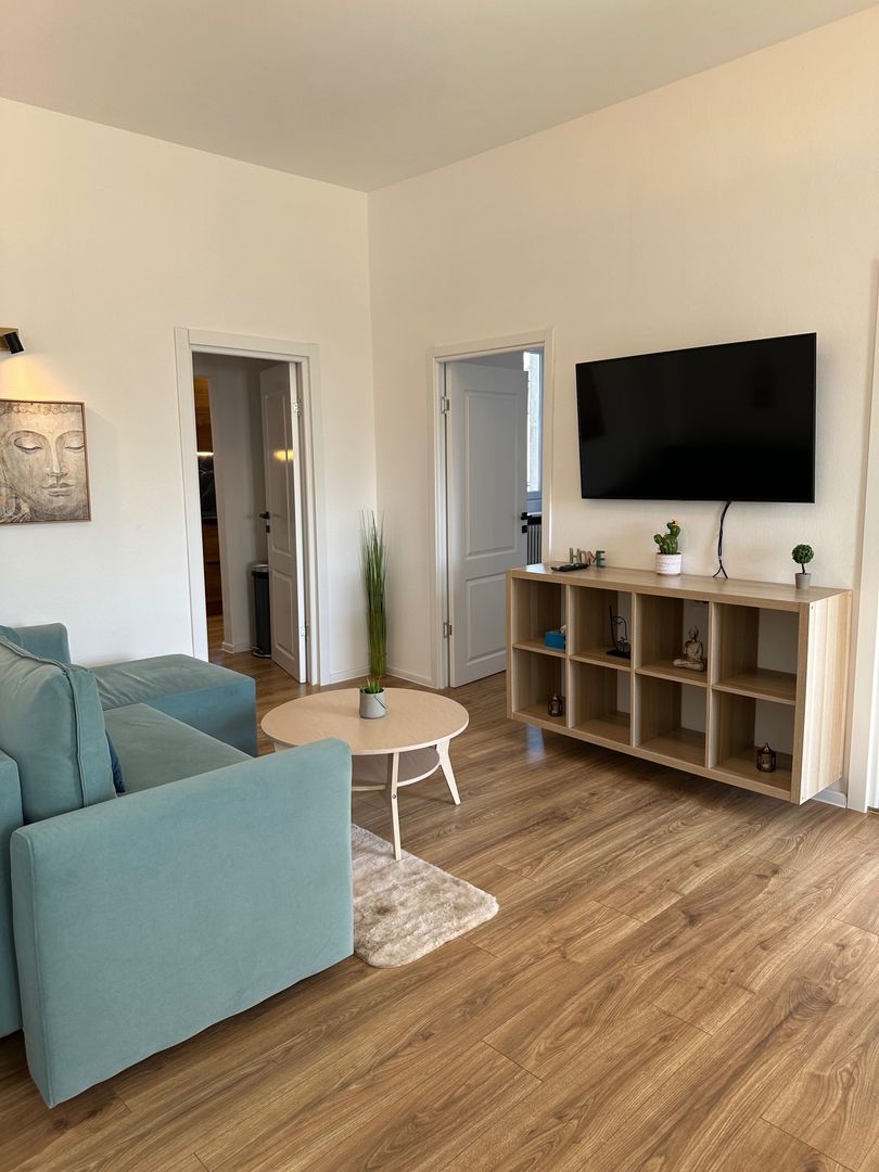 Ofer spre închiriere apartament 2 camere zona Piața Romana - Poză 3