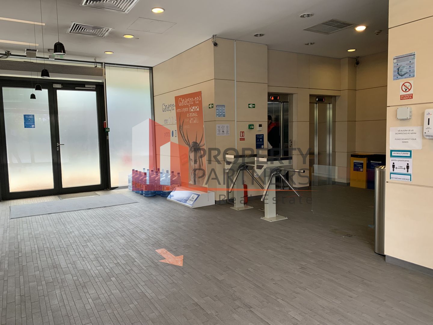 Spatiu de birou - Poză 3