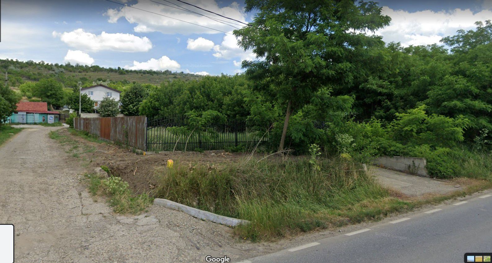 Teren intravilan 1000 mp, zona CIUȘMEAUA MOLDOVENCEI; - Poză 1