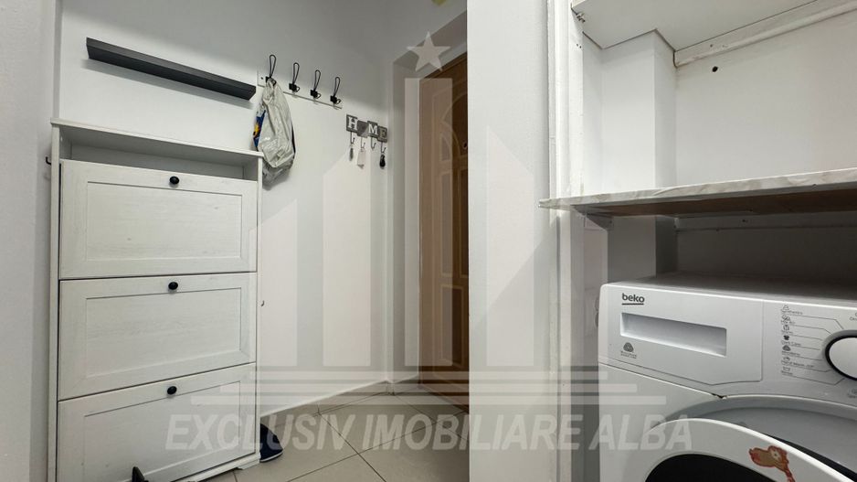 Apartament 3 camere | De inchiriat | 52 mp | Renovat Complet | Cetate - Poză 3