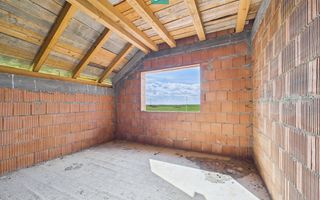 Casă la roșu, teren 600 mp, în Săcălaz - Poză 4