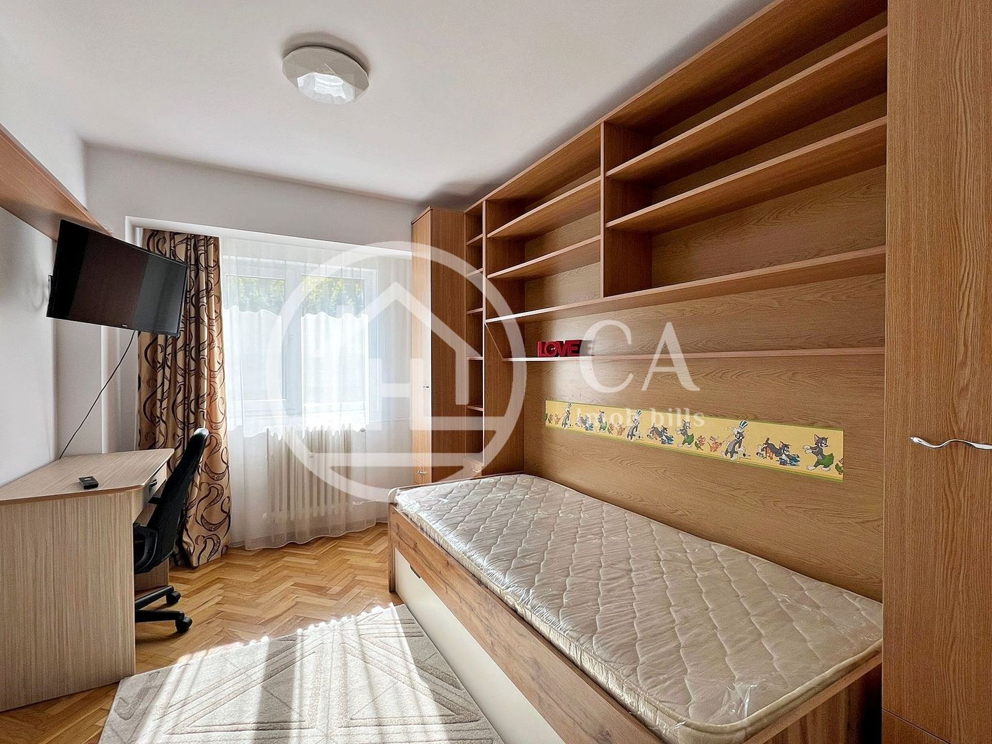 Apartament cu 3 camere de inchiriat in zona Dacia, Oradea - Poză 9