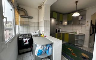 Apartament 2 camere | Balcon | Etaj intermediar | V.  Aaron - Poză 8