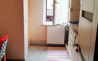 2 Camere-Decomandat- Mobilat-Utilat-Tractorul-Disponibil Imediat - Poză 3