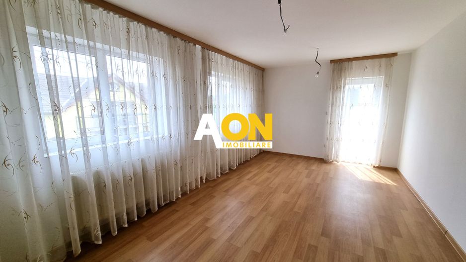 Apartament la vila 3 camere, garaj, Alba Micesti - Poză 1