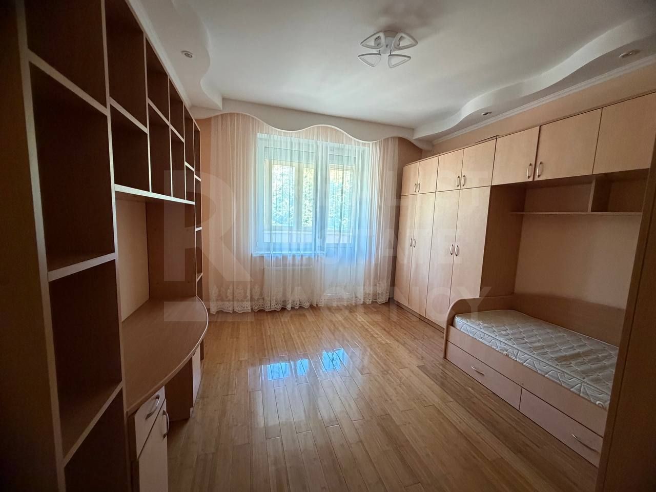 Chirie, apartament, 3 camere, Strada Nicolae Costin, Buiucani - Poză 10