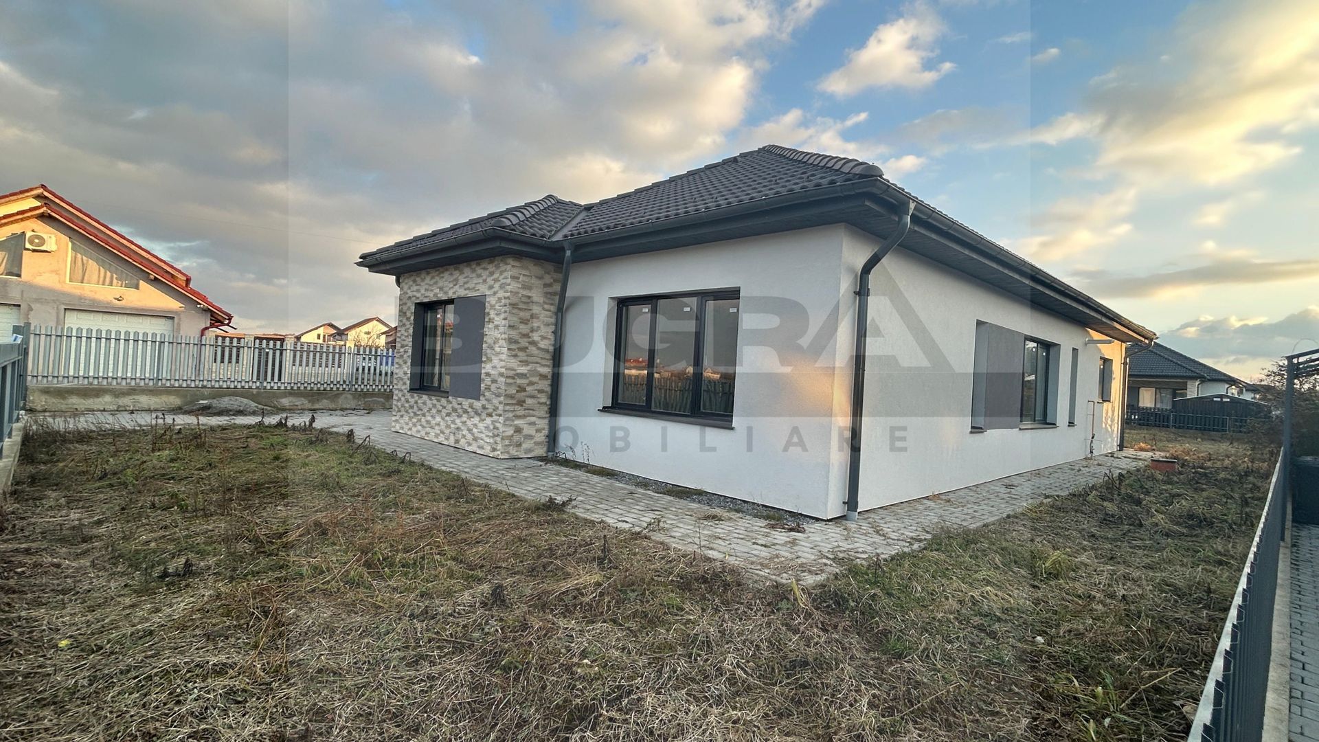 Casa individuala in ansamblu privat, 120 mp utili, 620 mp teren - Poză 2