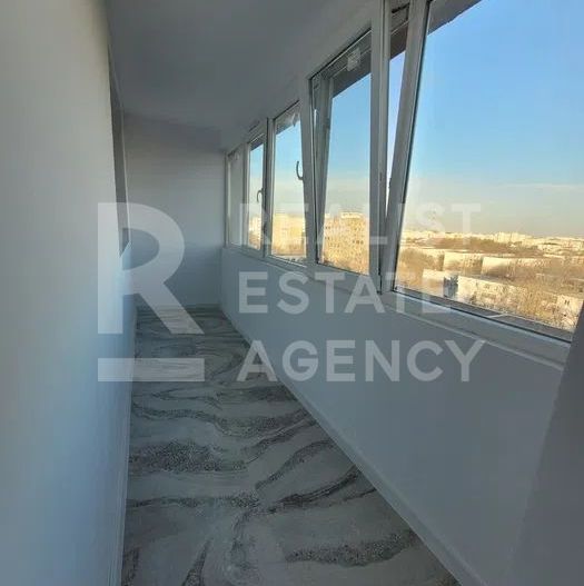 Vânzare, apartament cu 2 camere în zona Drumul Taberei - Poză 5