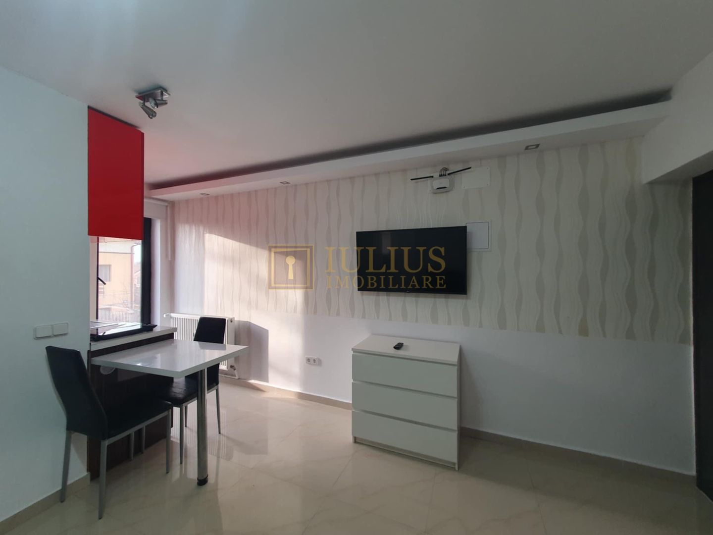 1 camera, loc de parcare,in spate la City of MARA - Poză 9